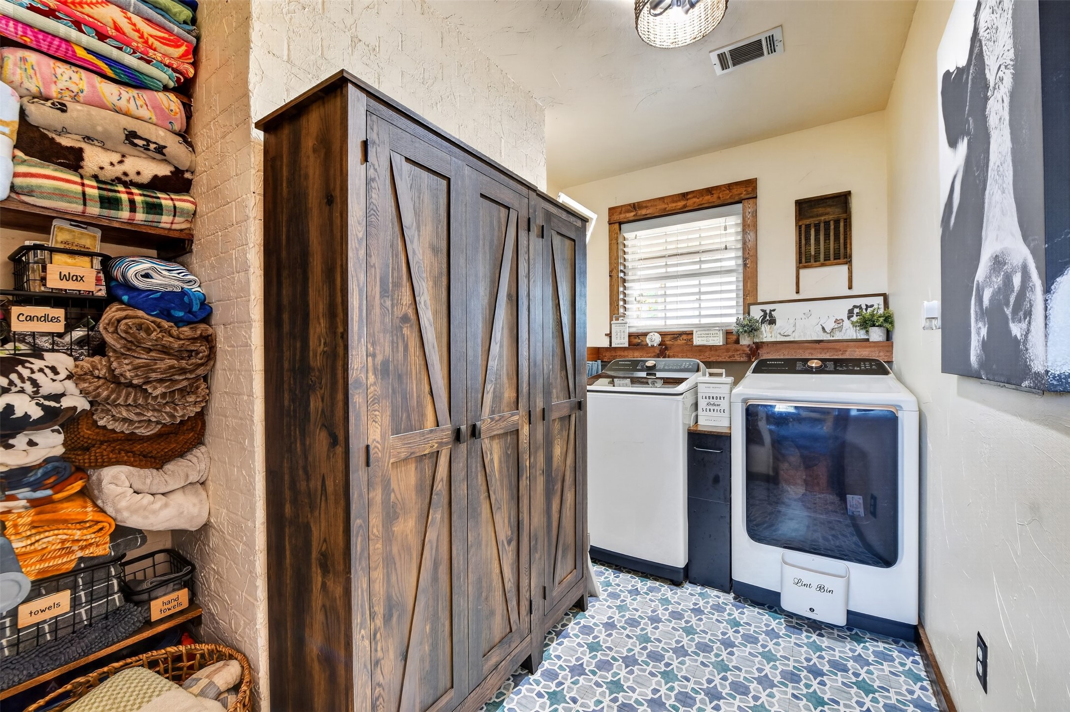 1102 Old Base Road Aurora TX 76078