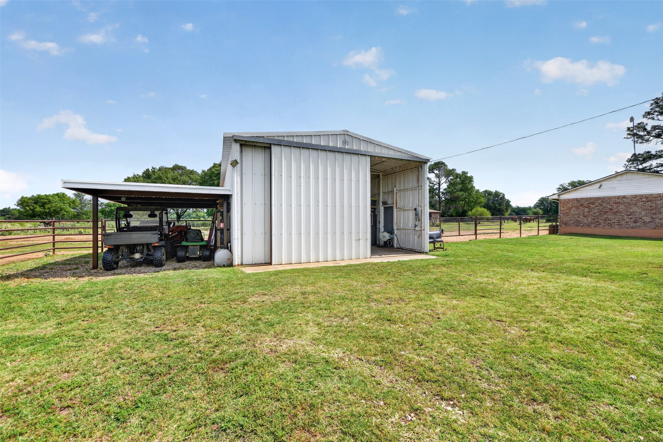 1102 Old Base Road Aurora TX 76078
