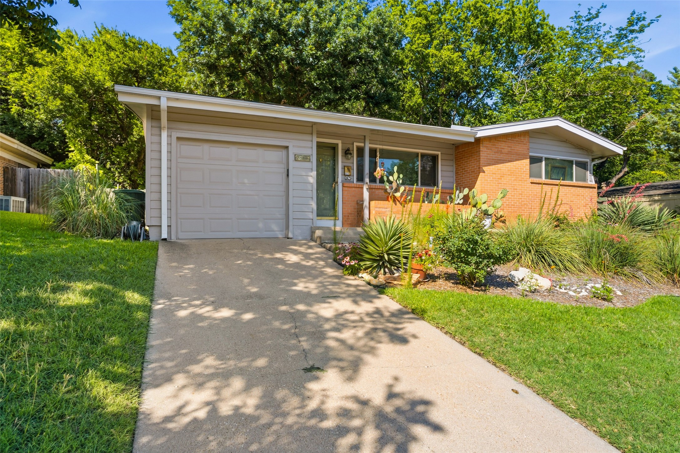 4029 Eldridge Street Fort Worth TX 76107
