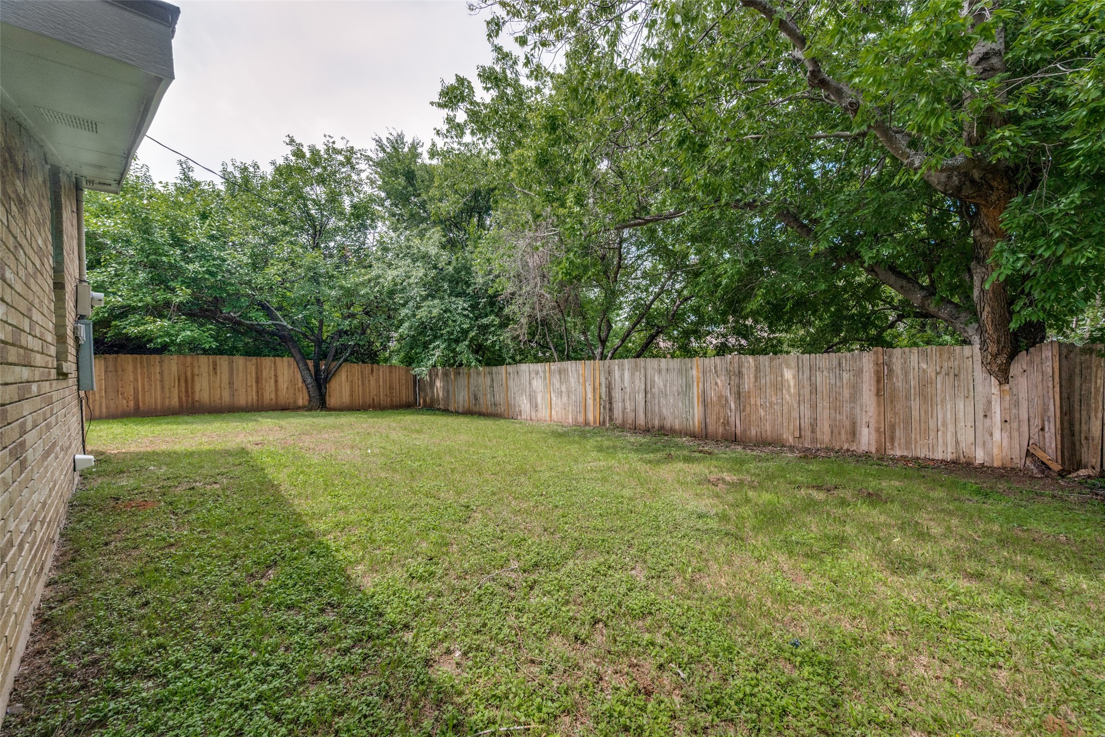 4708 Woodfield Drive Arlington TX 76016
