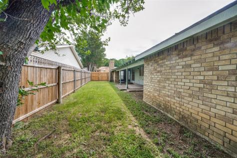 4708 Woodfield Drive Arlington TX 76016