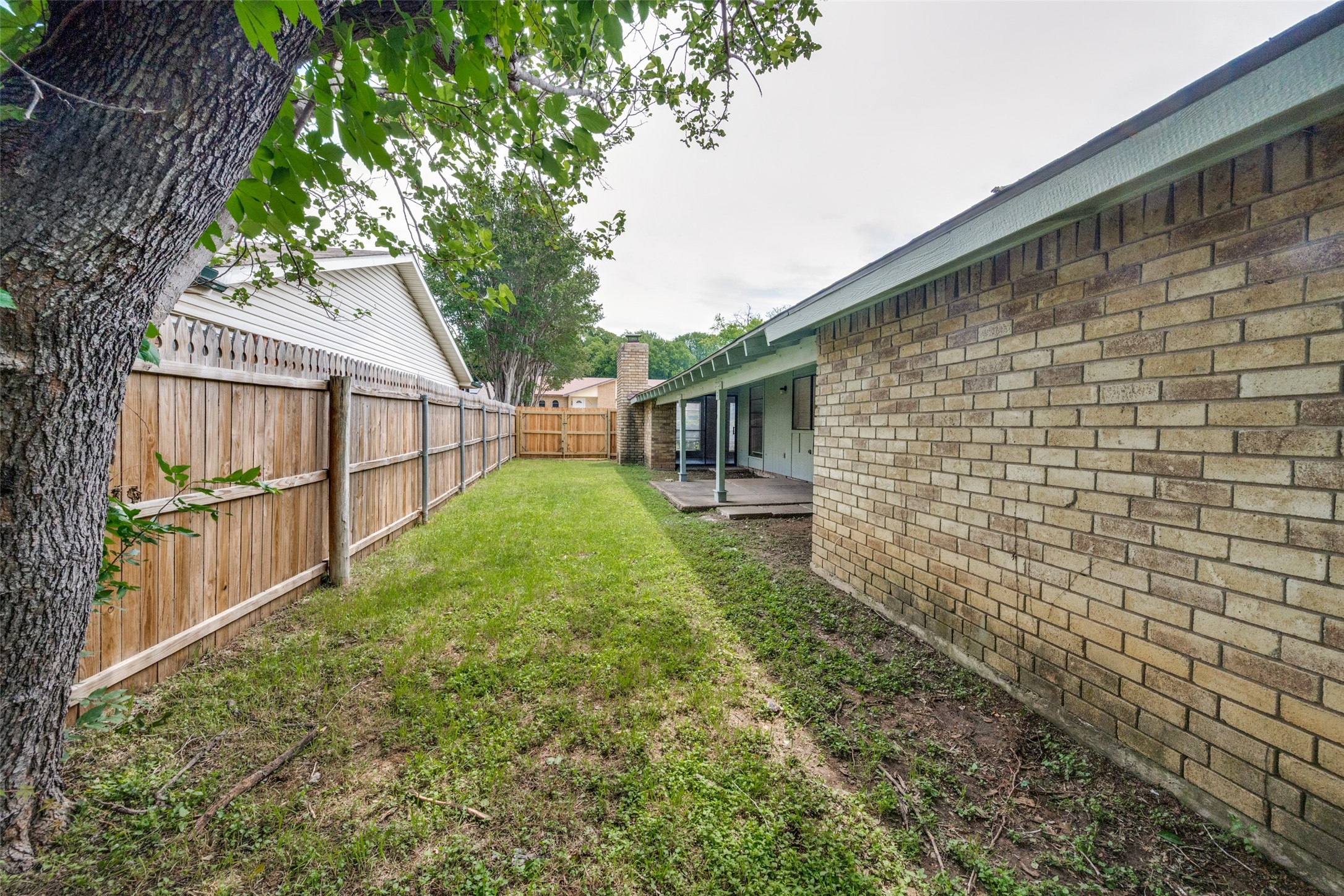 4708 Woodfield Drive Arlington TX 76016