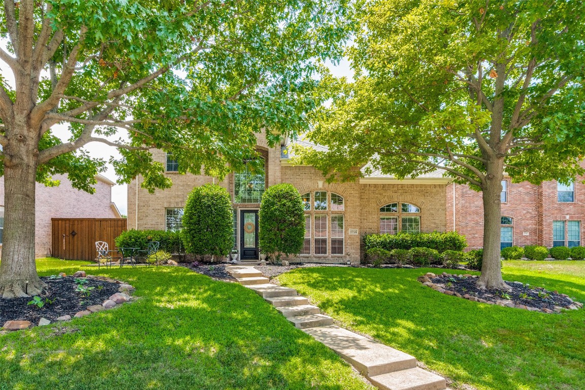 1718 Country Bend Allen TX 75002