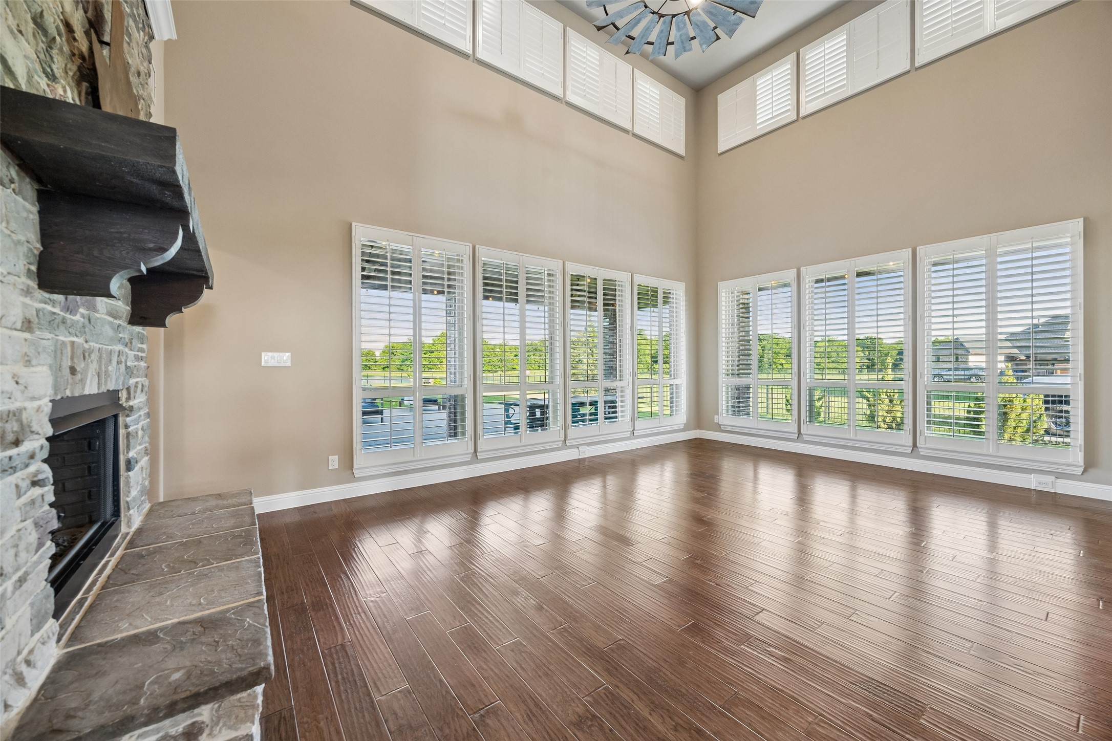 3030 Wincrest Drive Rockwall TX 75032
