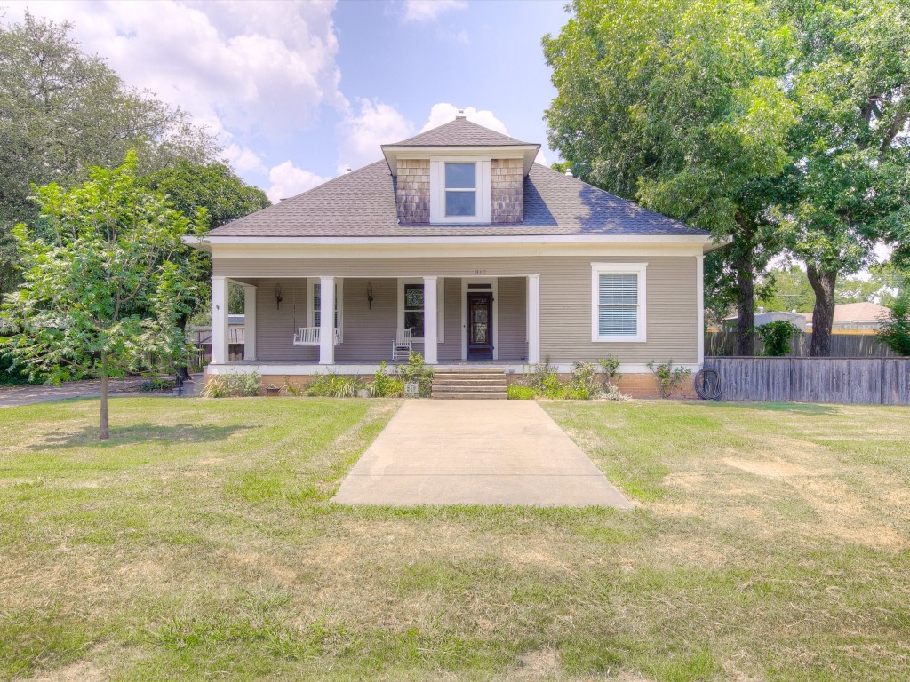 317 N 3rd Street Godley TX 76044