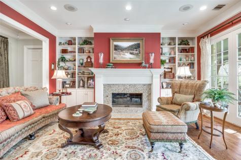 1800 Glenwick Drive Plano TX 75075