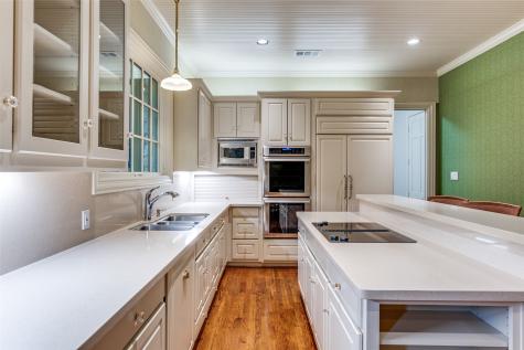 1800 Glenwick Drive Plano TX 75075