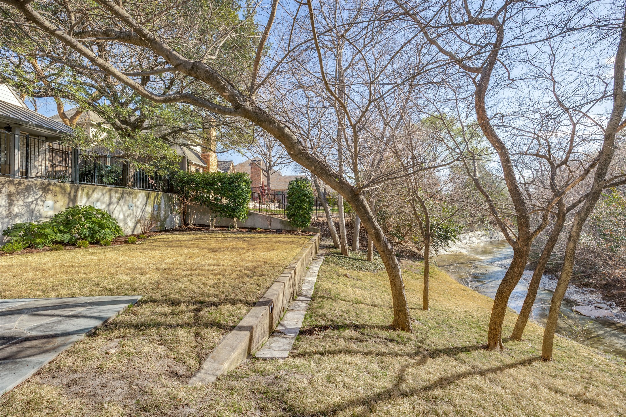 1800 Glenwick Drive Plano TX 75075