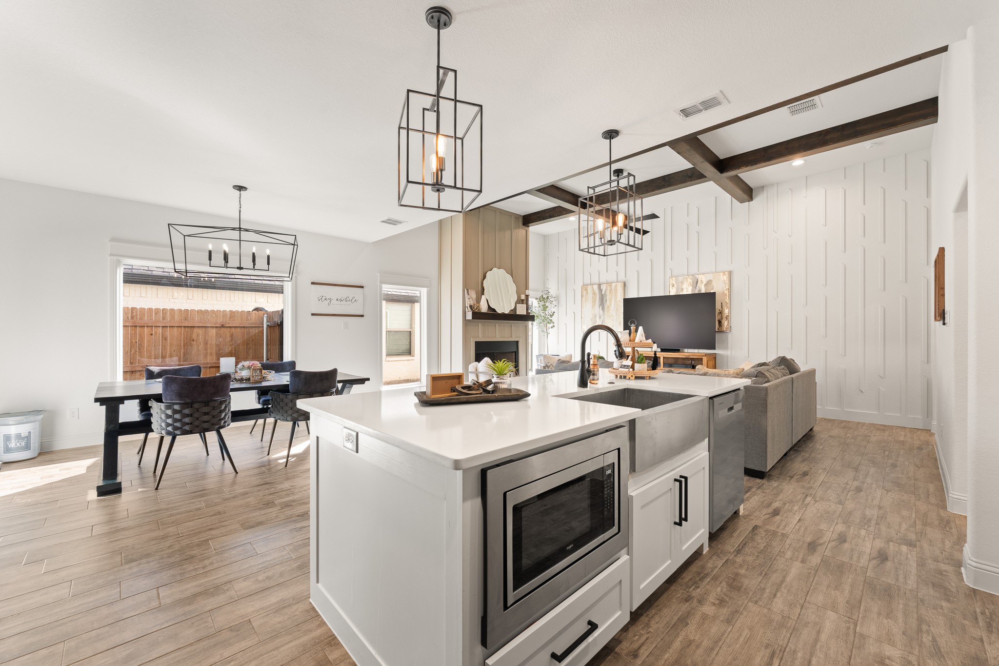 116 William Lane Godley TX 76044