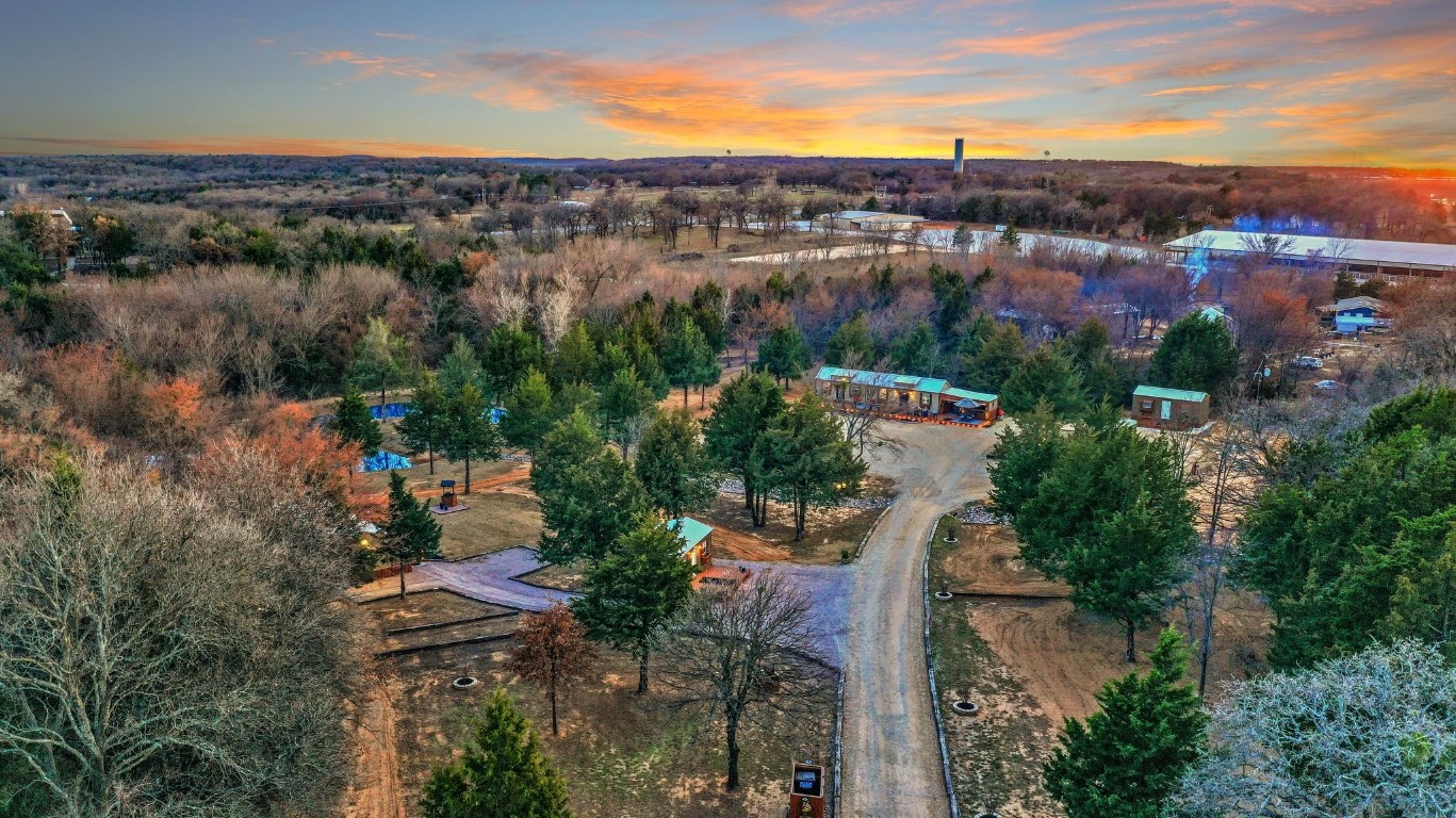 1152 County Road 147 Gainesville TX 76240