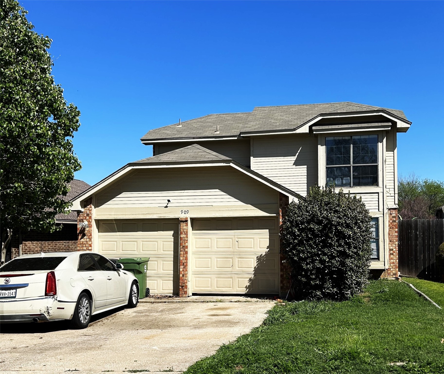 909 Boxwood Drive Lewisville TX 75067