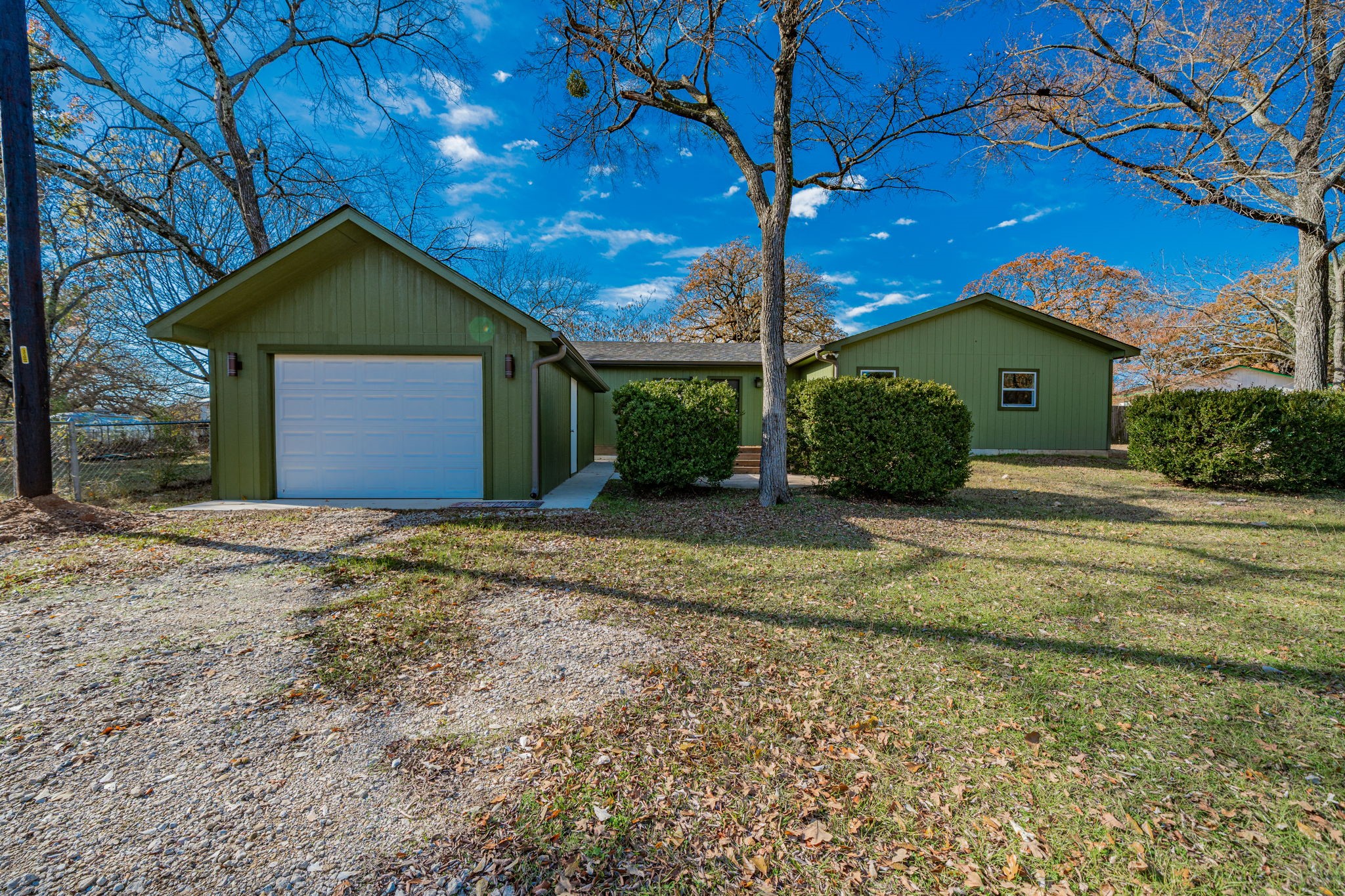 304 Pine Street Seven Points TX 75143