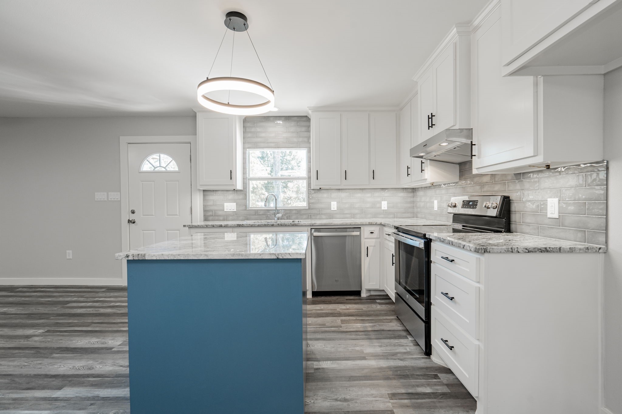 304 Pine Street Seven Points TX 75143