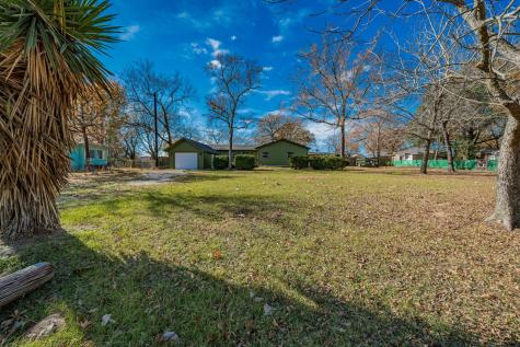 304 Pine Street Seven Points TX 75143
