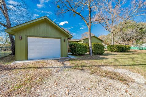304 Pine Street Seven Points TX 75143