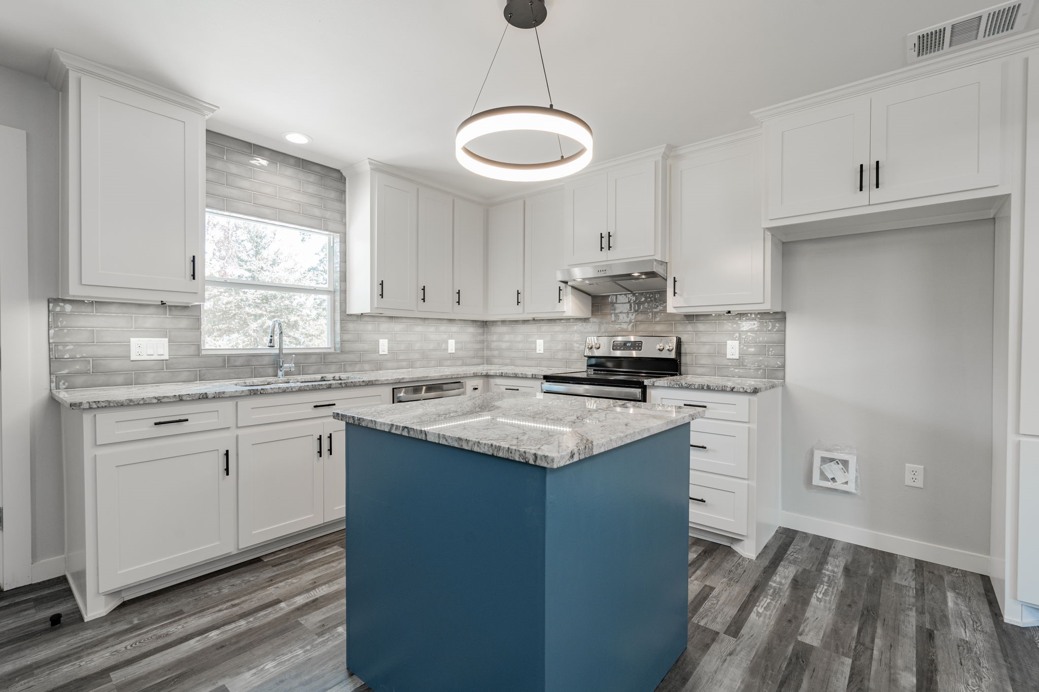 304 Pine Street Seven Points TX 75143