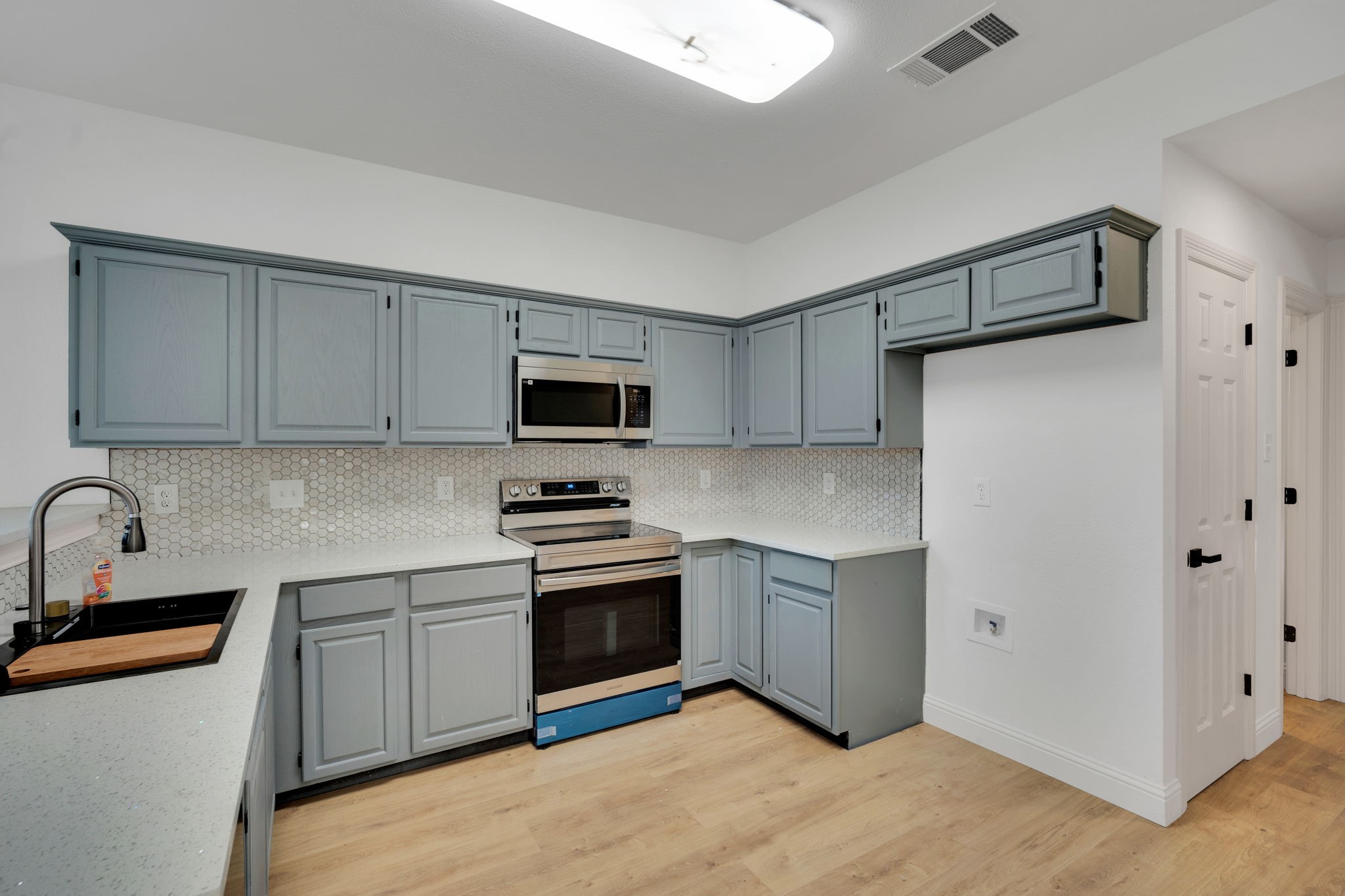 7609 Grassland Drive Fort Worth TX 76133