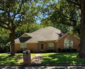 1922 Country Brook Drive Weatherford TX 76087