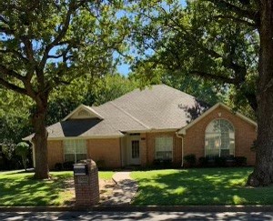 1922 Country Brook Drive Weatherford TX 76087