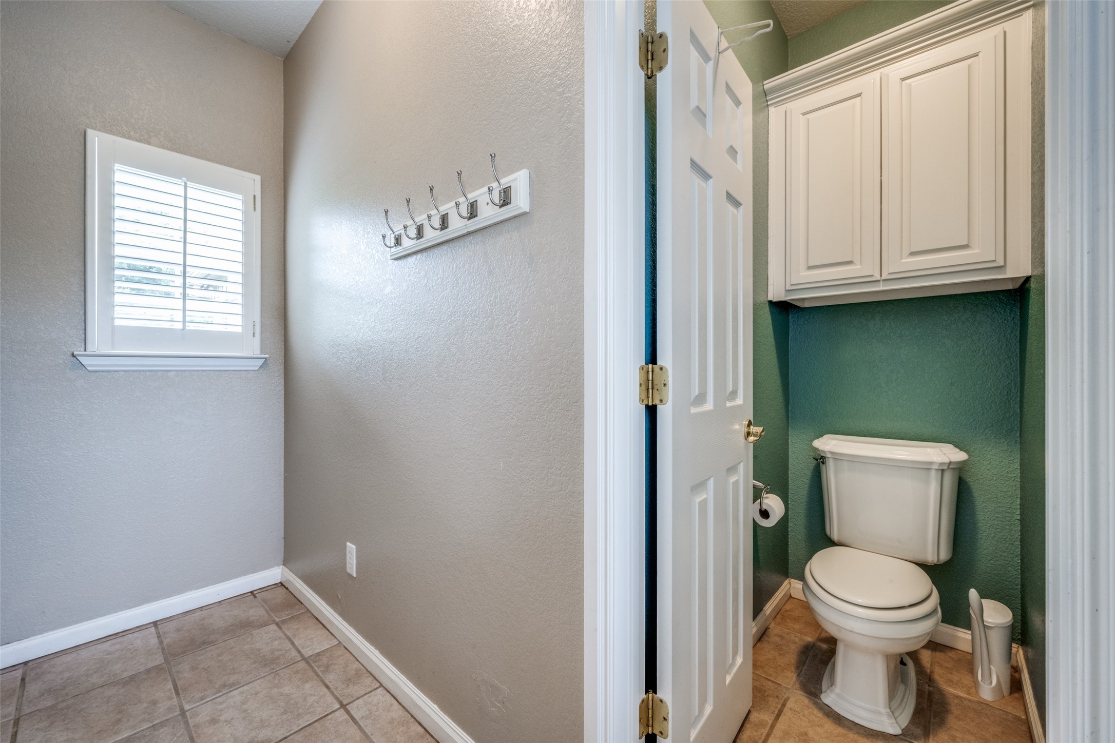 500 Navajo Court Runaway Bay TX 76426