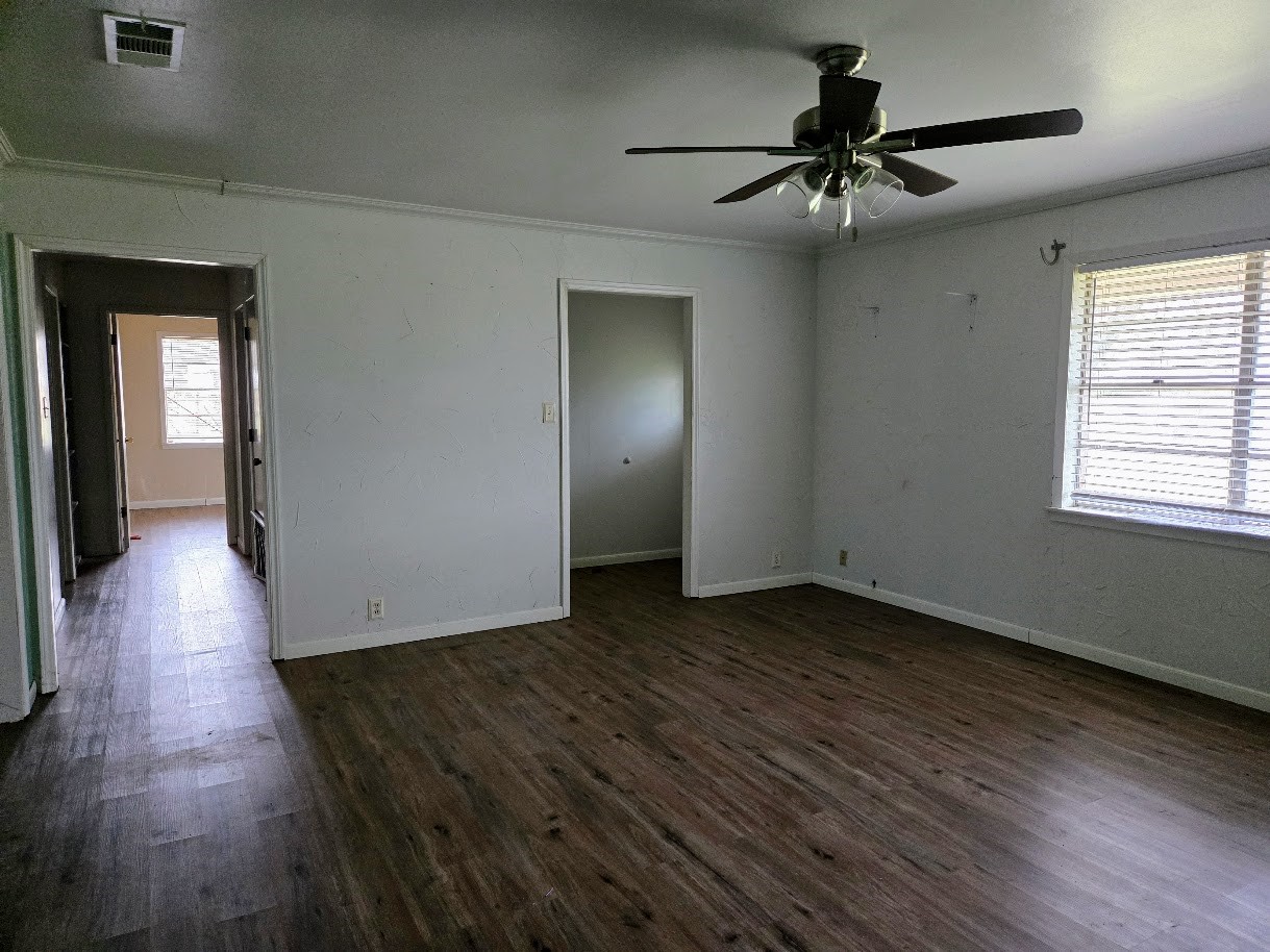 812 N Tyus Street Groesbeck TX 76642