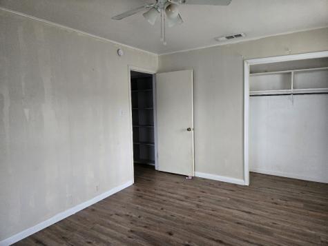 812 N Tyus Street Groesbeck TX 76642