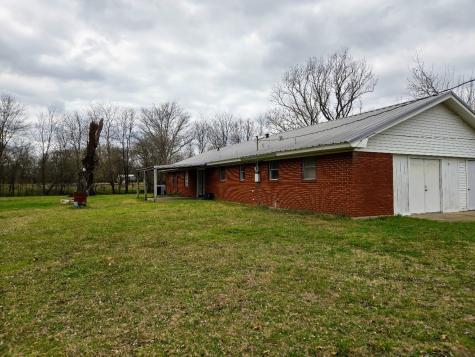 812 N Tyus Street Groesbeck TX 76642