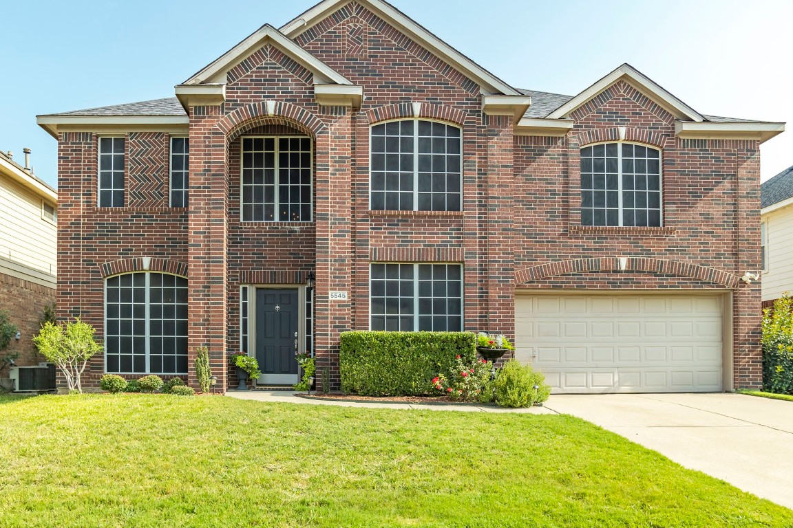 5545 Monthaven Drive Fort Worth TX 76137