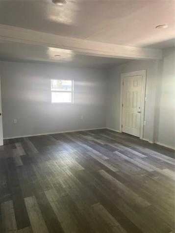 233 10th Street NE Paris TX 75460