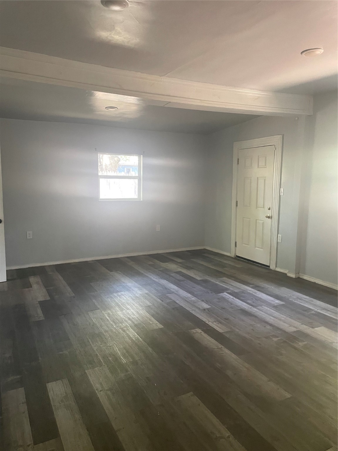 233 10th Street NE Paris TX 75460
