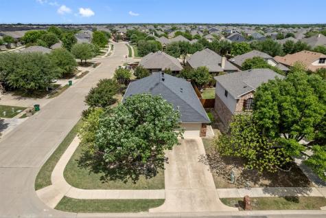 201 Rawhide Street Waxahachie TX 75165