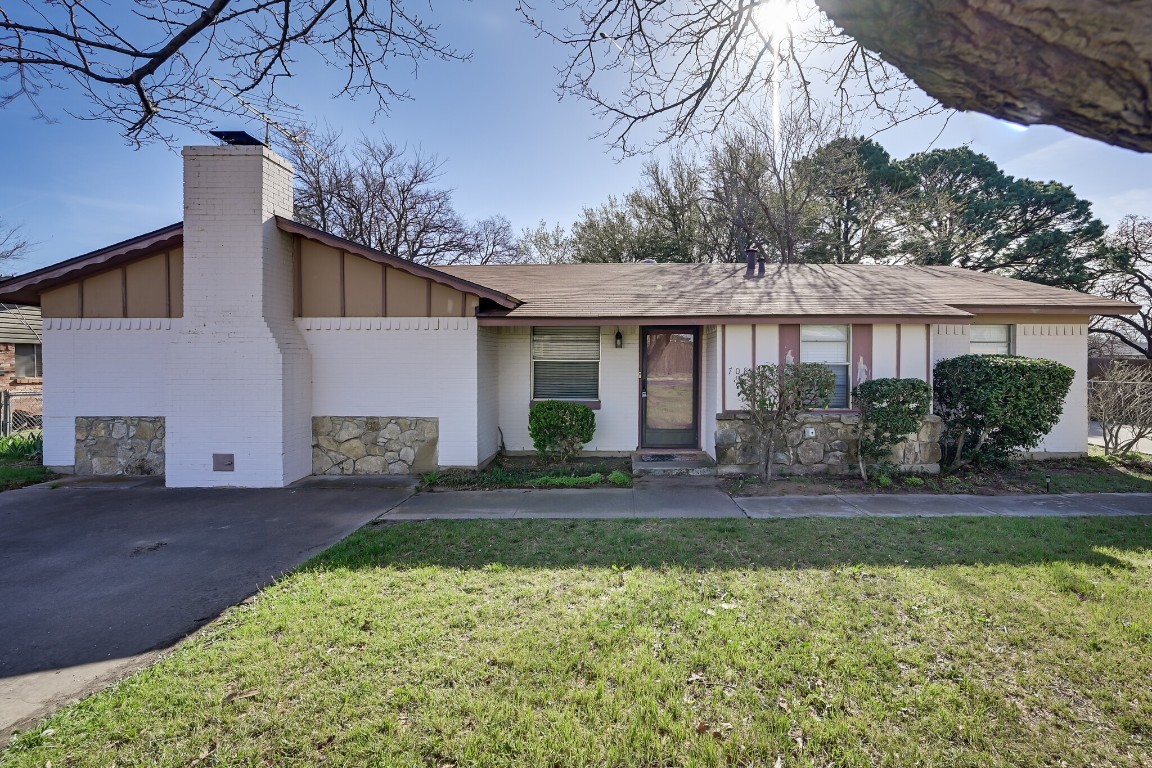 708 Magnolia Street Kennedale TX 76060