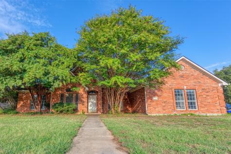 1400 N Saint Charles Avenue Pilot Point TX 76258