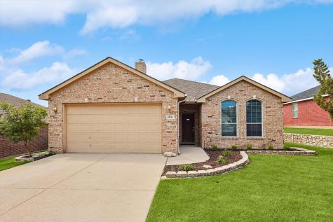 10336 Trevino Lane Benbrook TX 76126