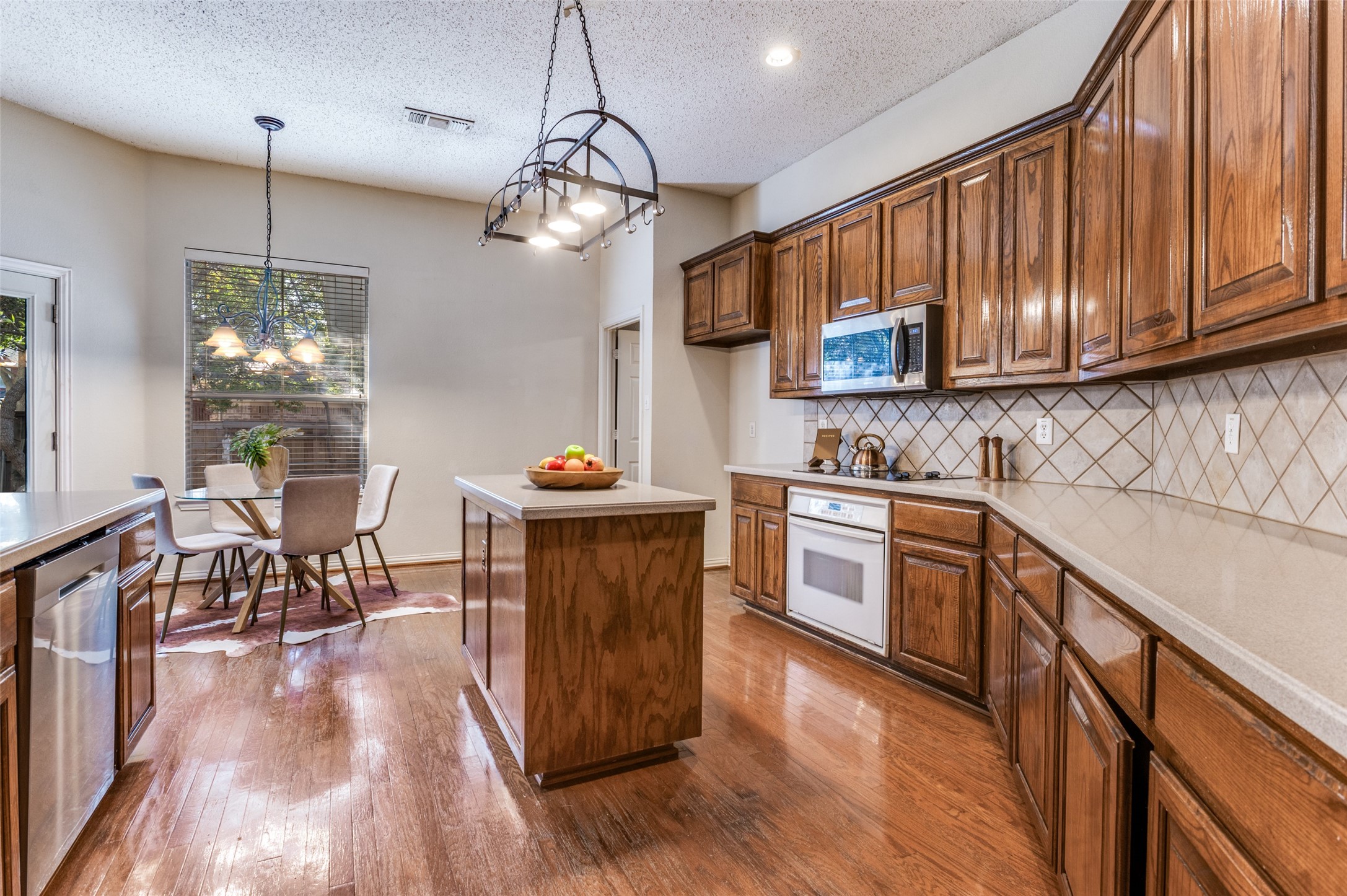 8020 Bridge Street North Richland Hills TX 76180