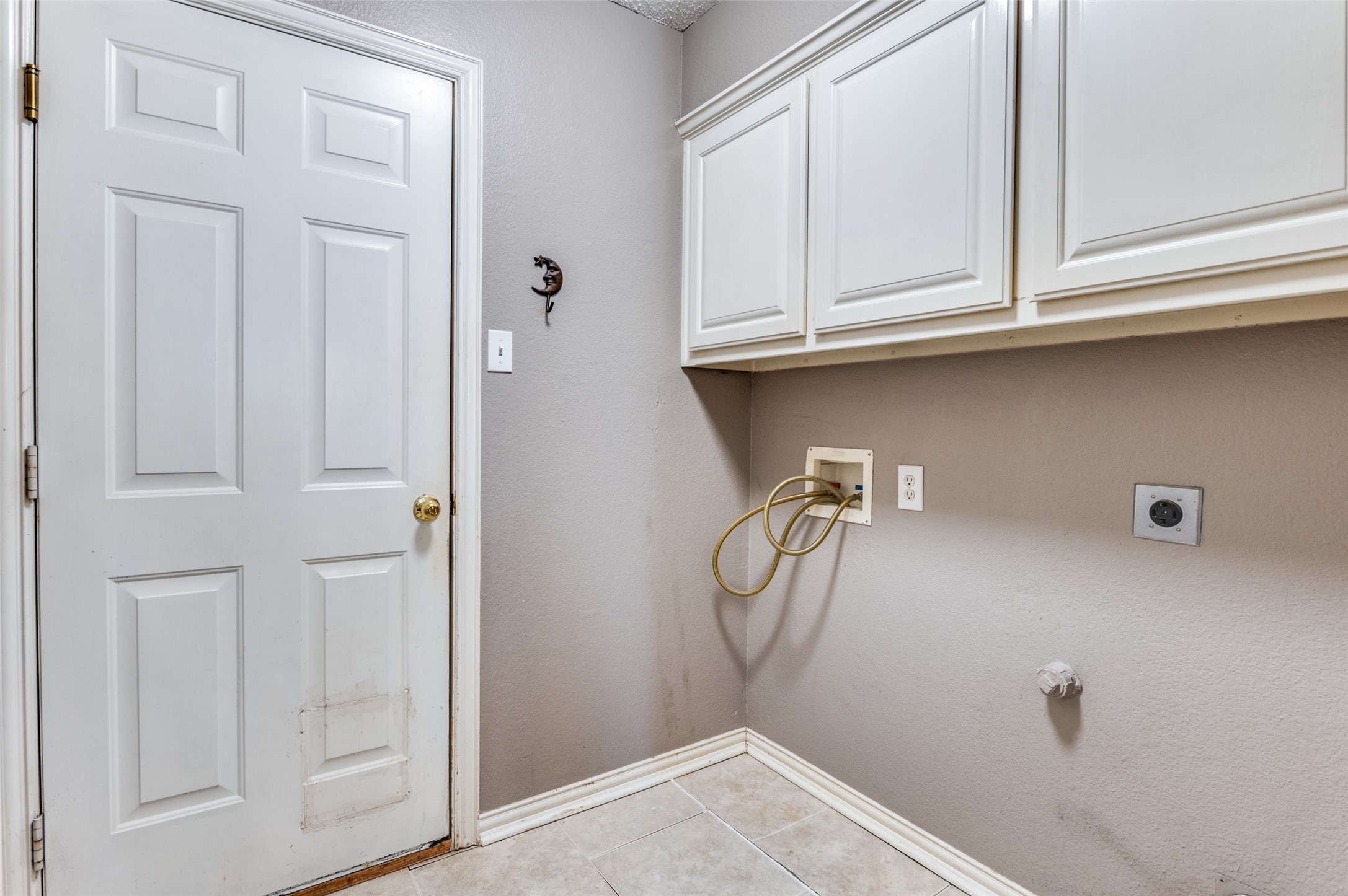 8020 Bridge Street North Richland Hills TX 76180