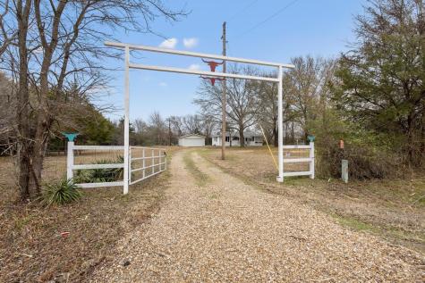 3138 County Road 2610 Bonham TX 75418
