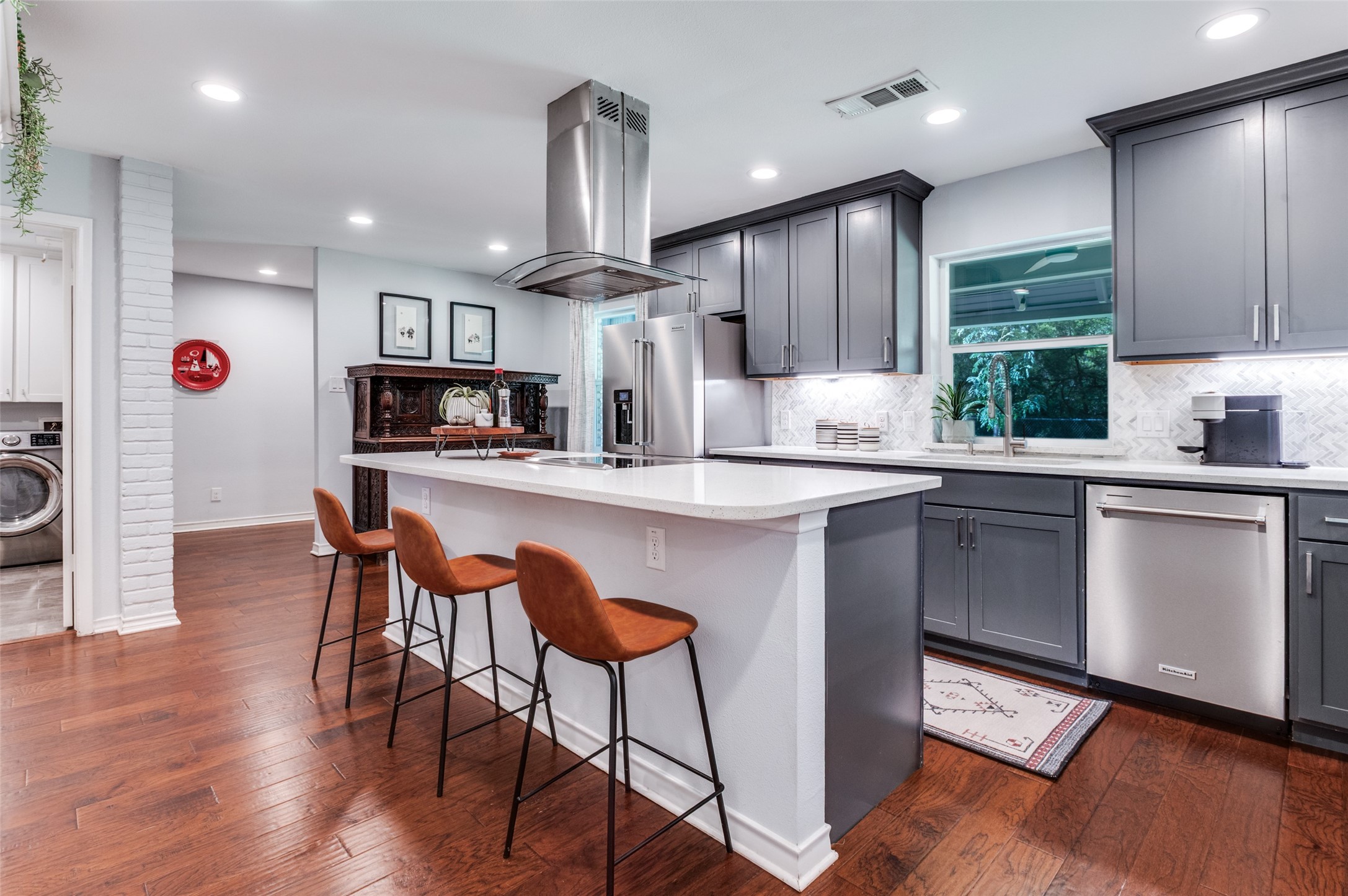 2233 Elderoaks Lane Dallas TX 75232