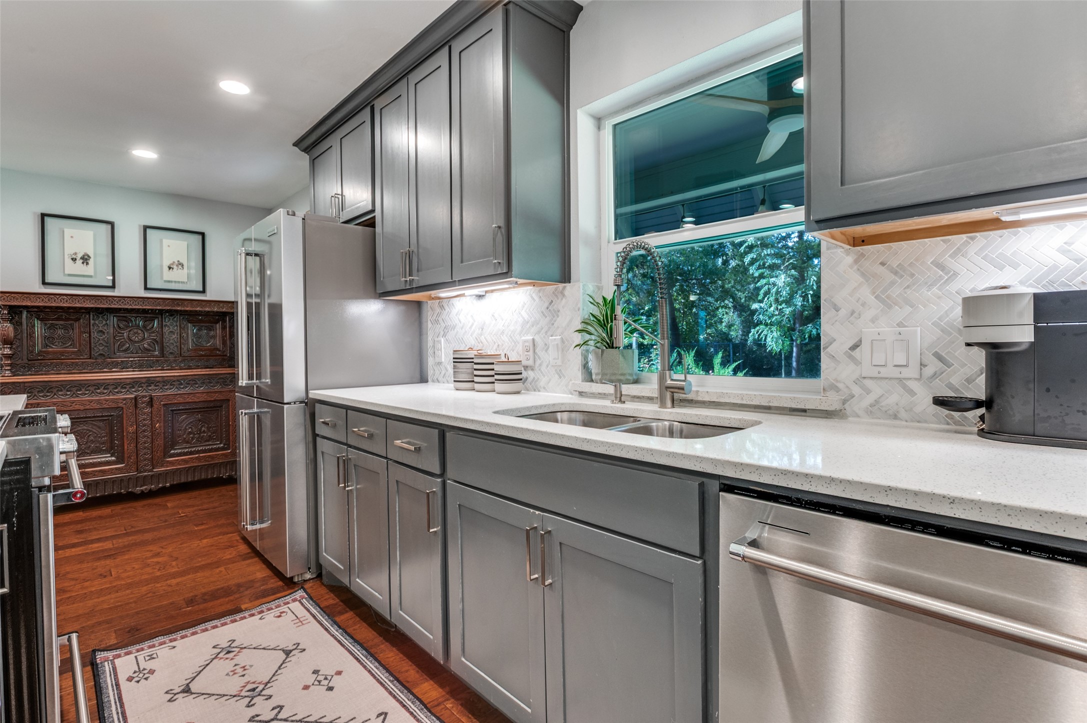 2233 Elderoaks Lane Dallas TX 75232