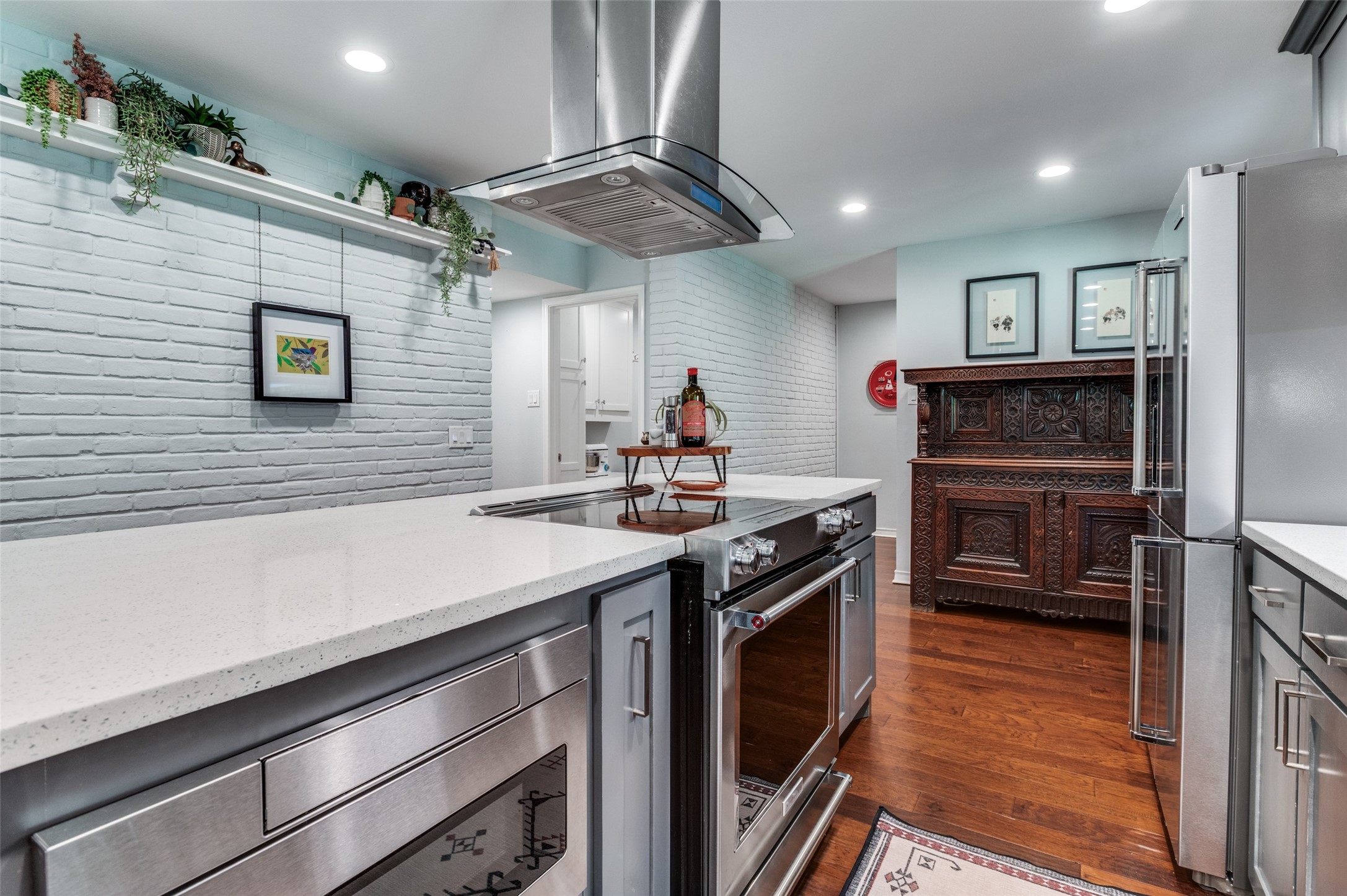 2233 Elderoaks Lane Dallas TX 75232