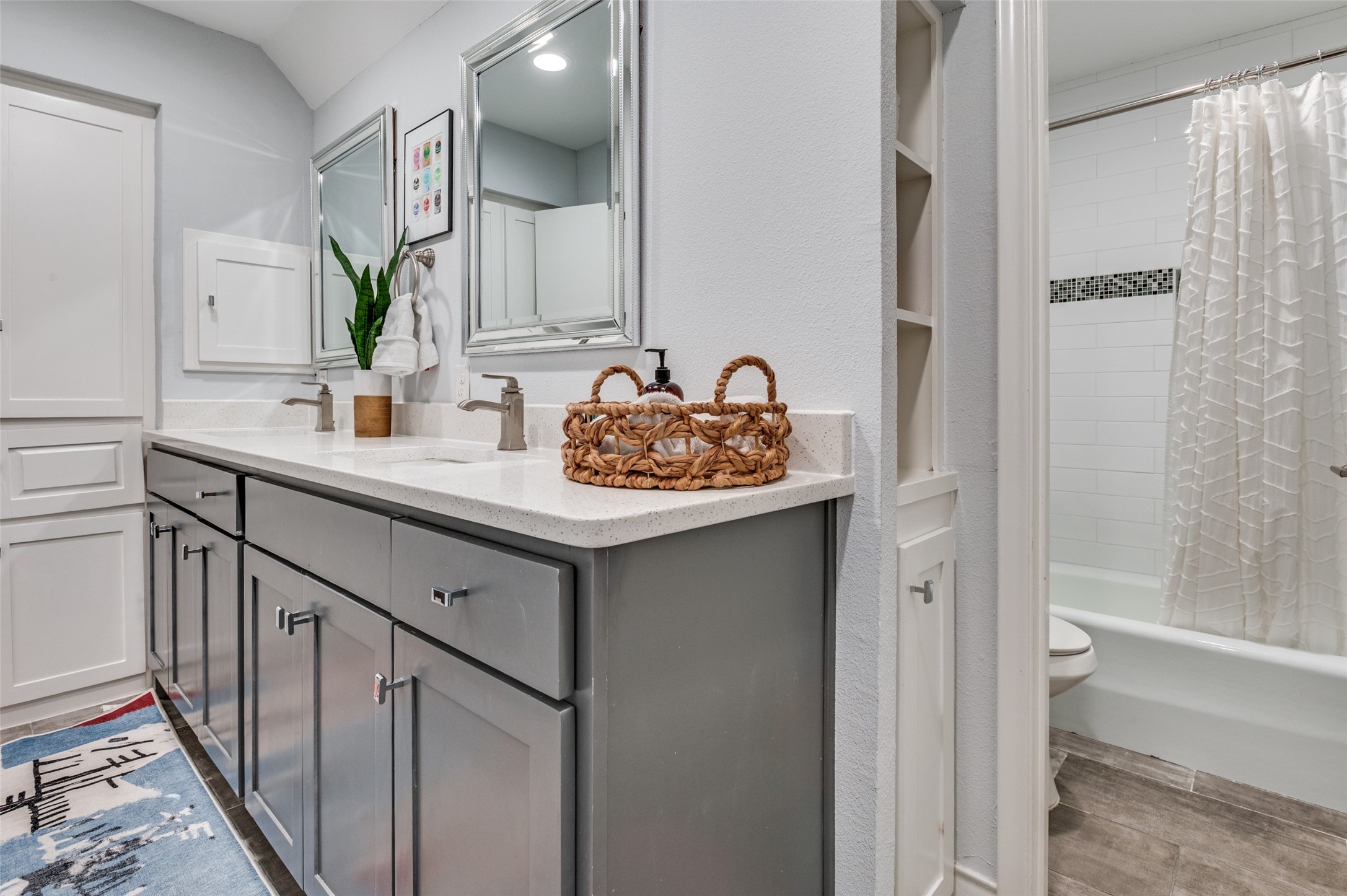 2233 Elderoaks Lane Dallas TX 75232