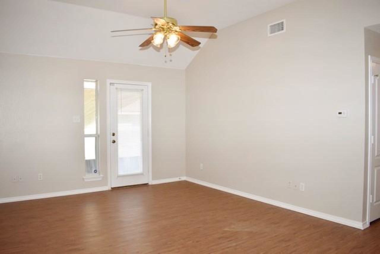 752 Stribling Circle Azle TX 76020