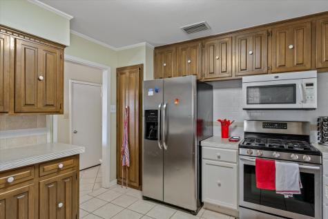 24291 State Highway 19 Canton TX 75103