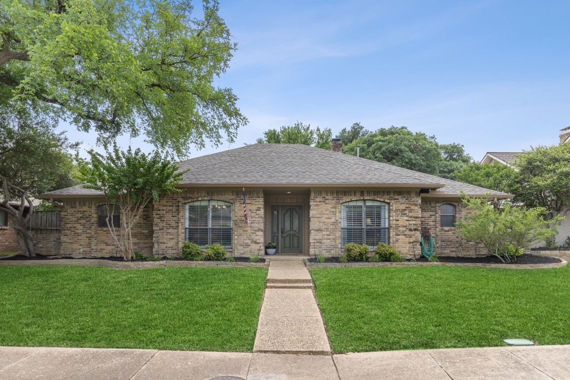 6222 Black Berry Lane Dallas TX 75248