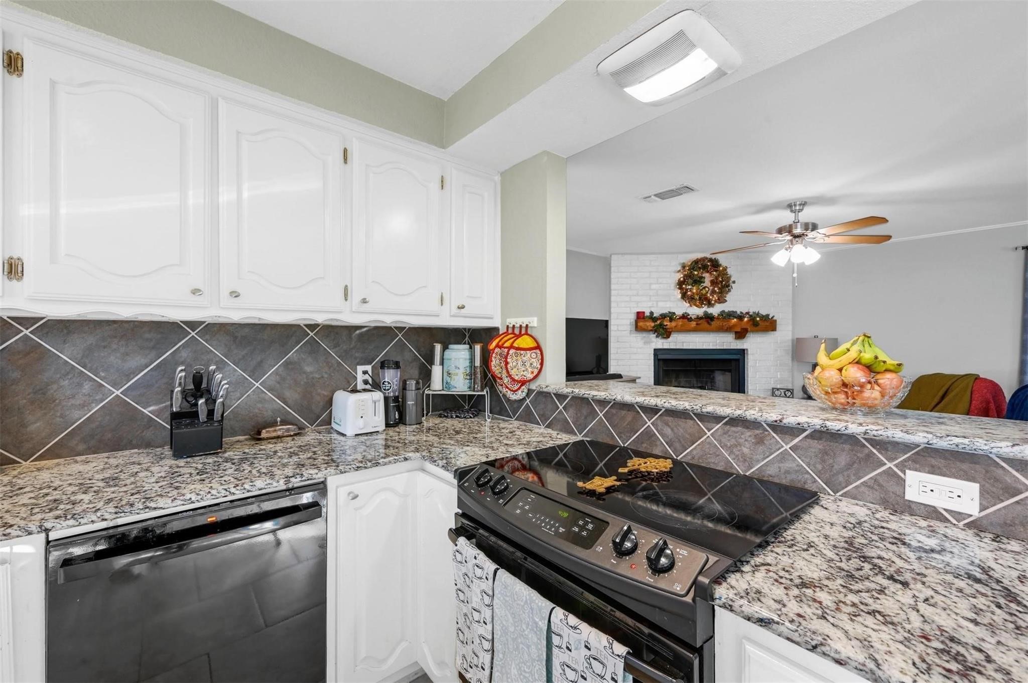 111 Longhorn Drive Gainesville TX 76240