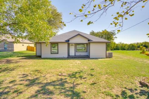 613 S Baugh Street Alvarado TX 76009