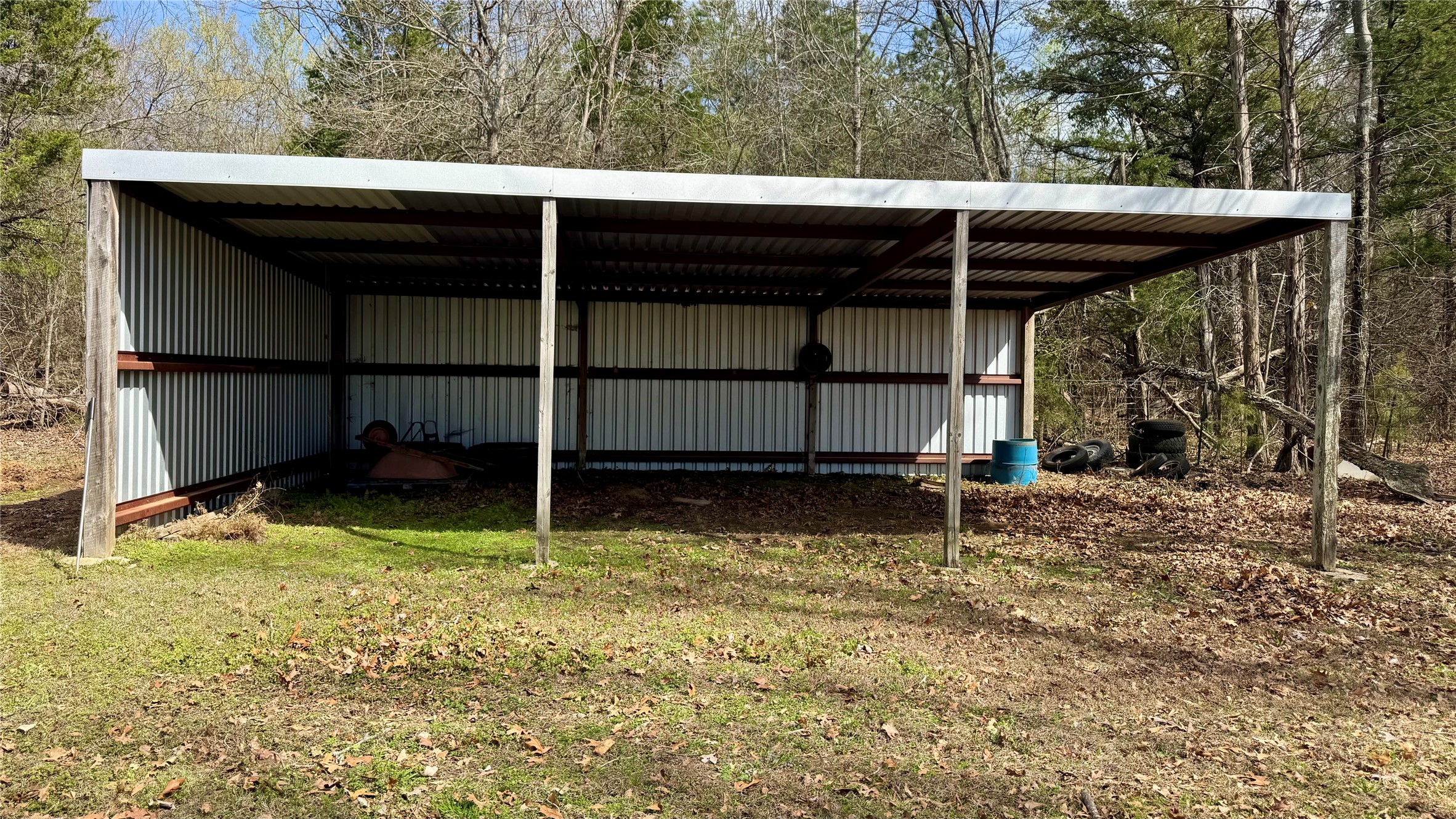 877 County Road 2010 Ivanhoe TX 75447
