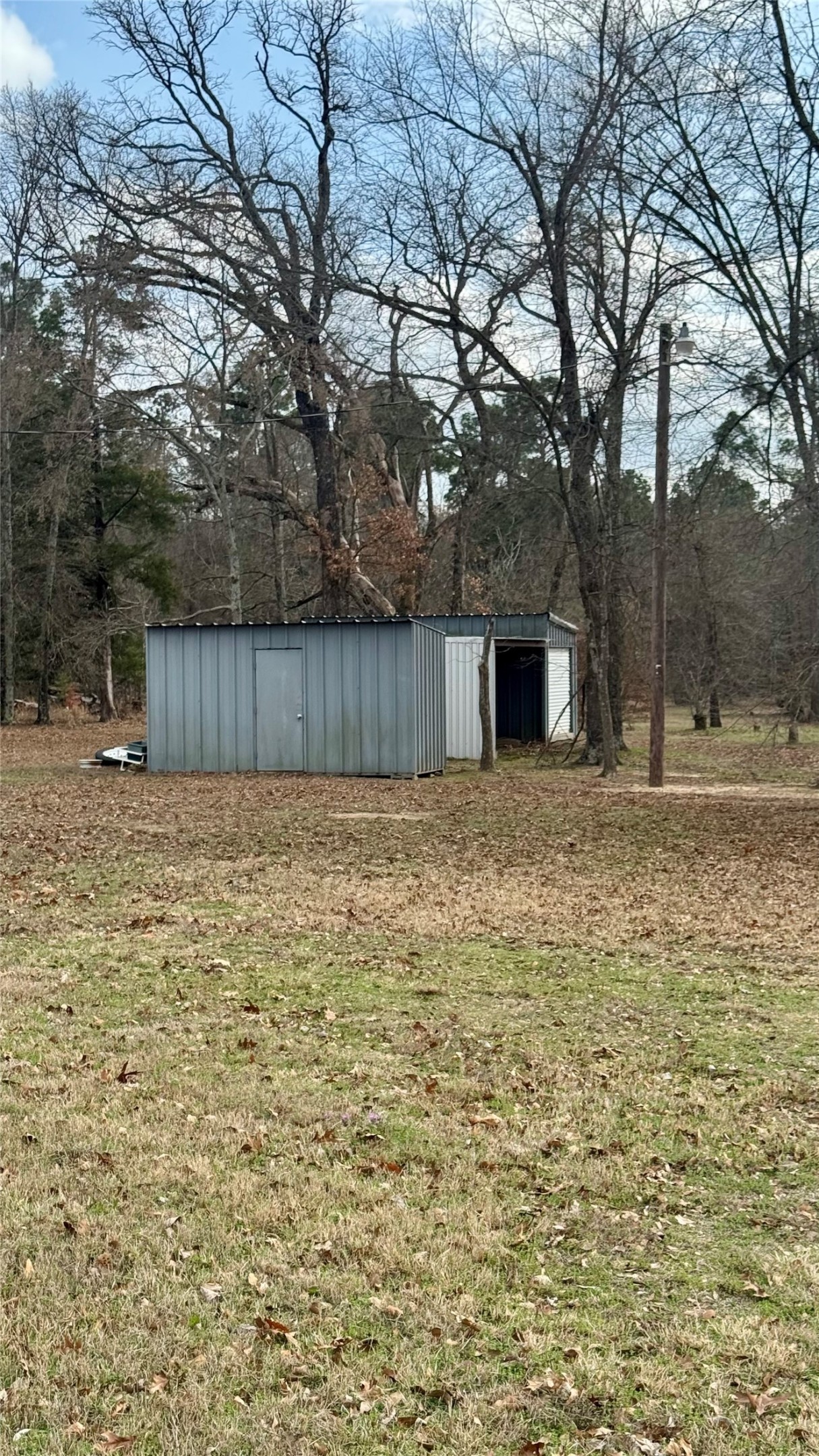 877 County Road 2010 Ivanhoe TX 75447