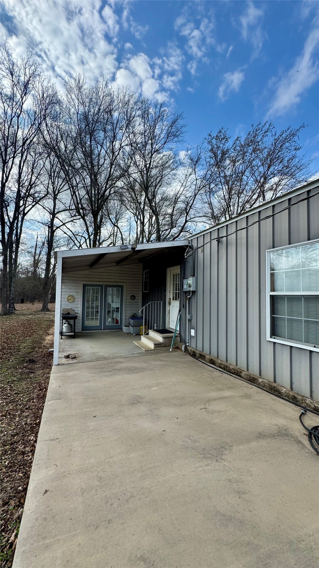 877 County Road 2010 Ivanhoe TX 75447