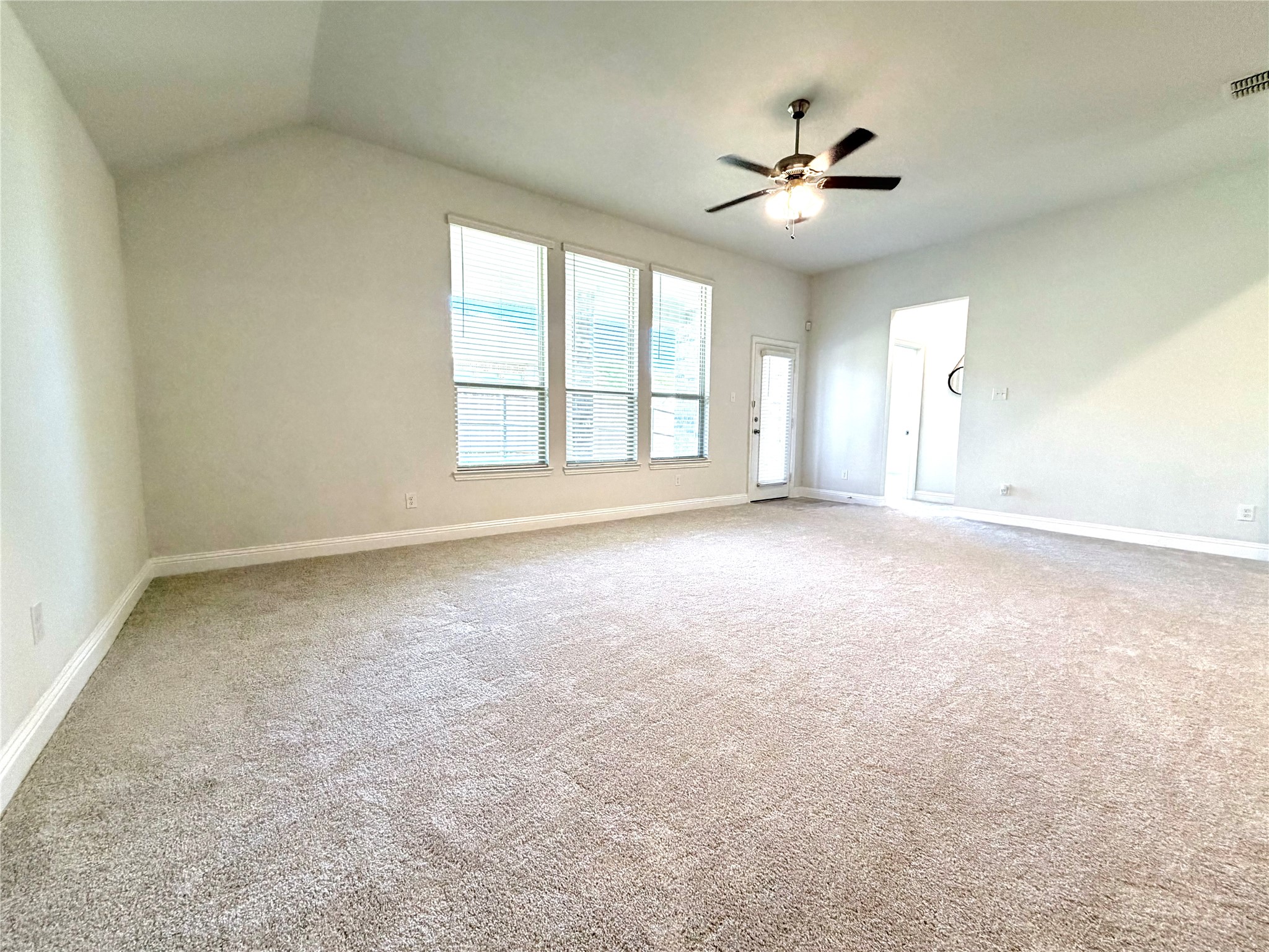 1413 River Vale Road Garland TX 75041